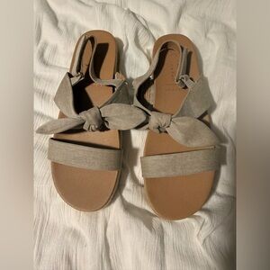 LC Lauren Conrad Women's Taupe Sandals